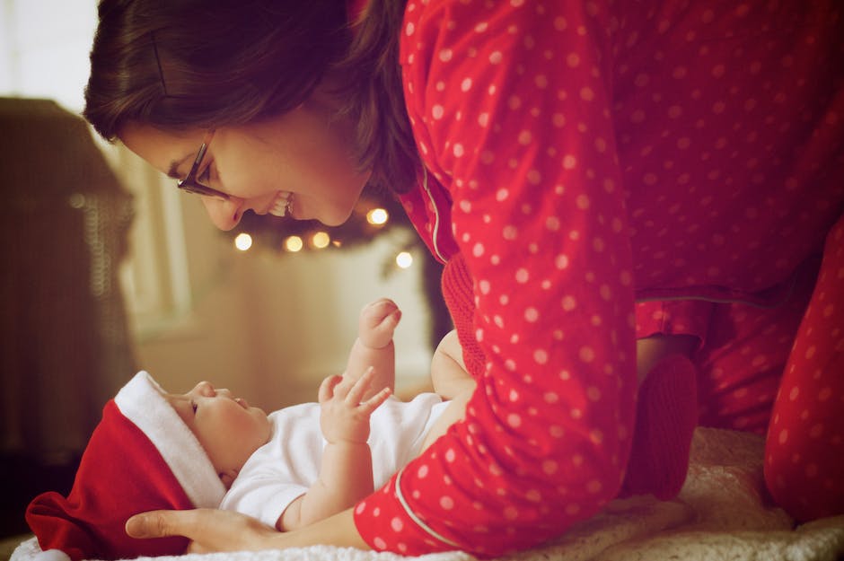 wie lange dauert es bis Babys erster Zahn da ist